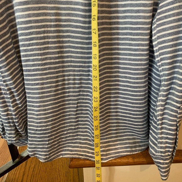 Beachlunchlounge flannel shirt, blue and white stripe, Size XL like new! - Picture 4 of 5